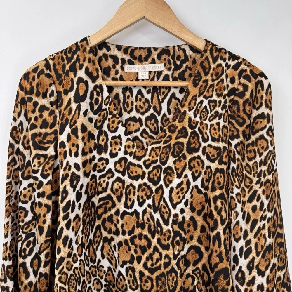 Boston Proper Top Womens 2 Brown Animal Print Mob Wife Satin Polyester - Picture 3 of 16